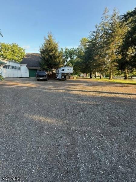 Alexandria Twp., NJ 08867,630 County Road 513