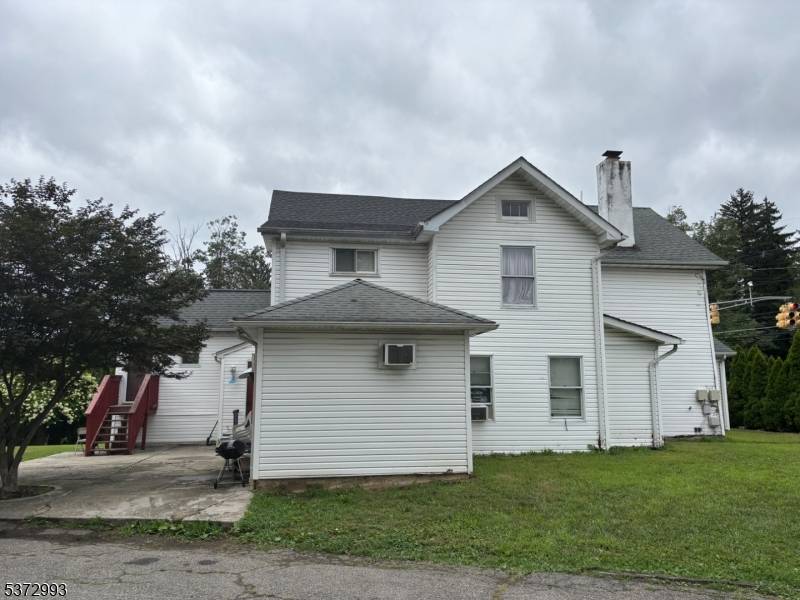 Roseland Boro, NJ 07068,27 Roseland Ave