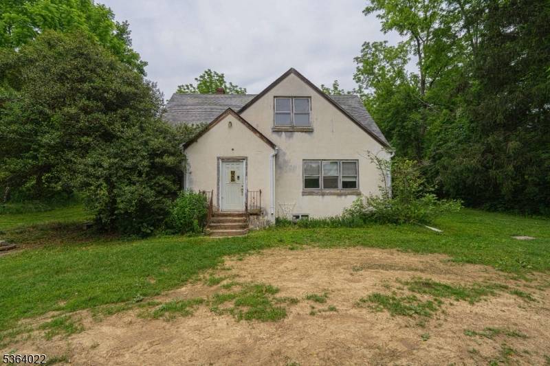 White Twp., NJ 07823,79 Mountain Lake Rd