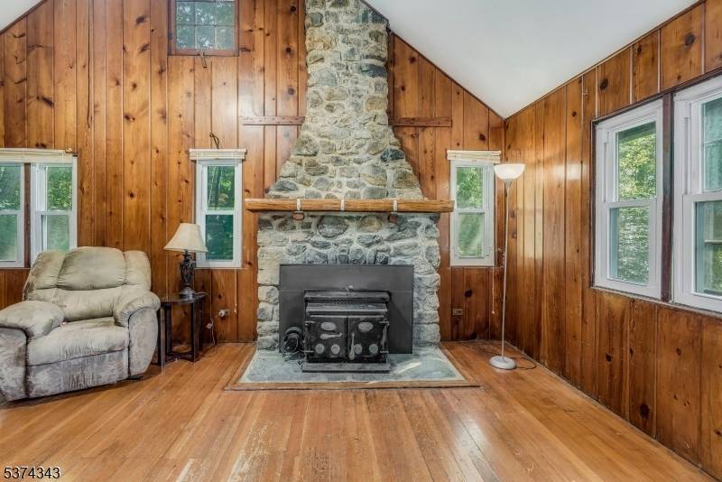 Vernon Twp., NJ 07422,114 Pocantecs Rd