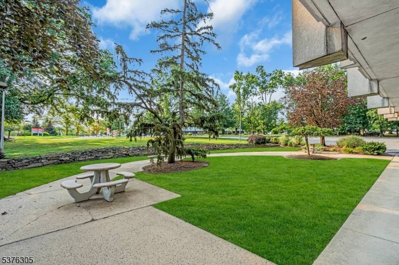 Cranford Twp., NJ 07016,14 Commerce Dr