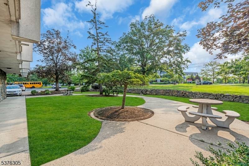 Cranford Twp., NJ 07016,14 Commerce Dr