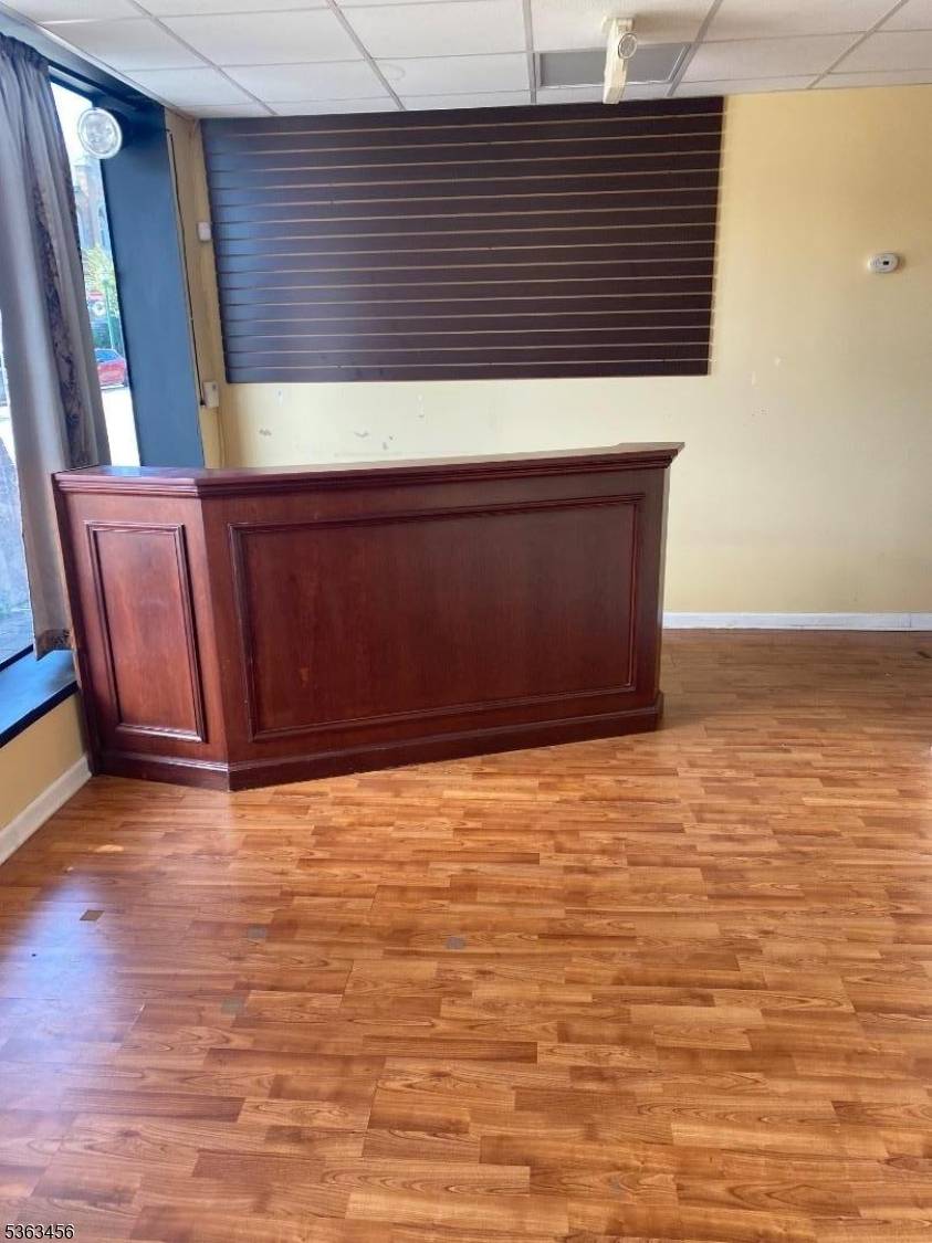 Raritan Boro, NJ 08869,25 E Somerset St