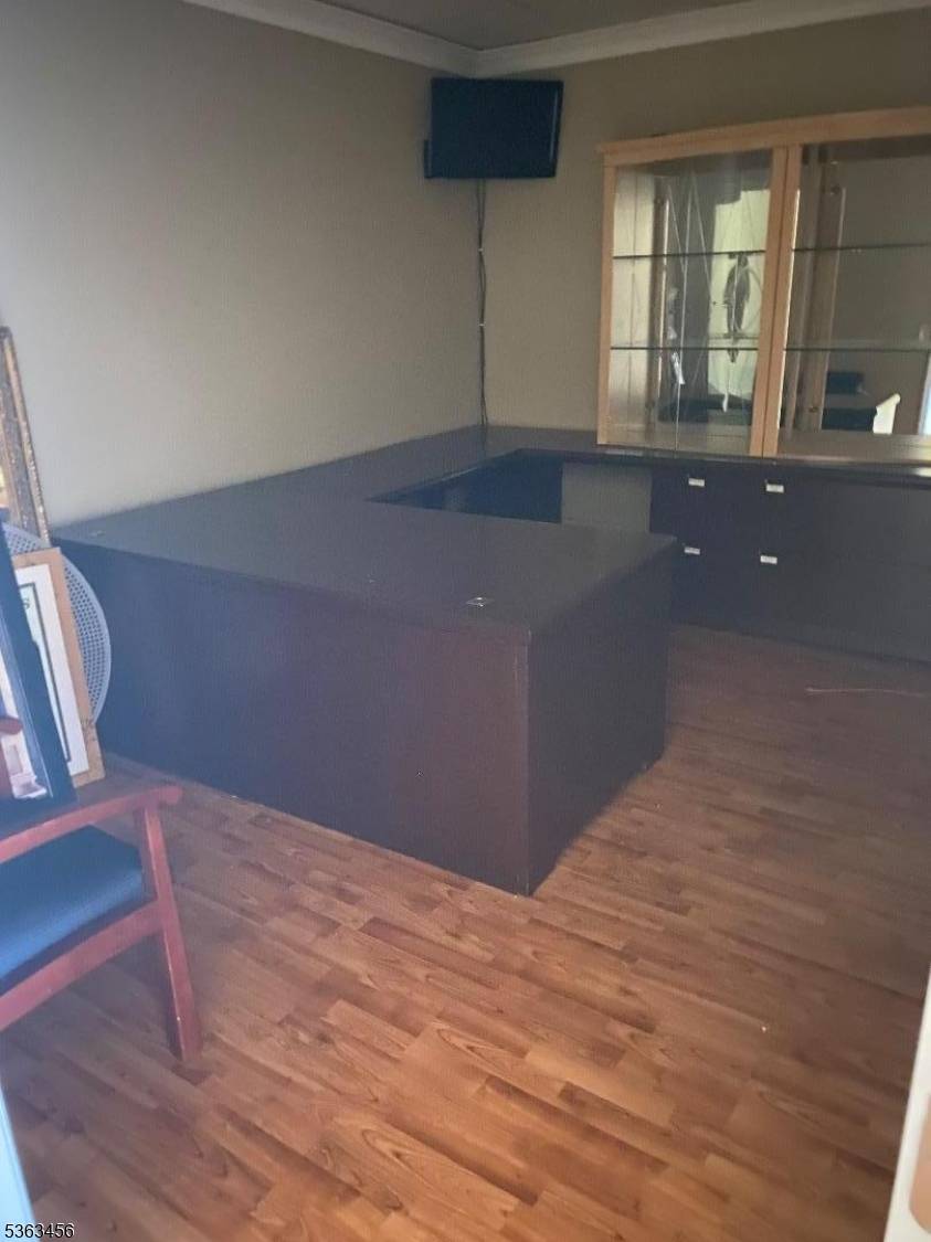 Raritan Boro, NJ 08869,25 E Somerset St