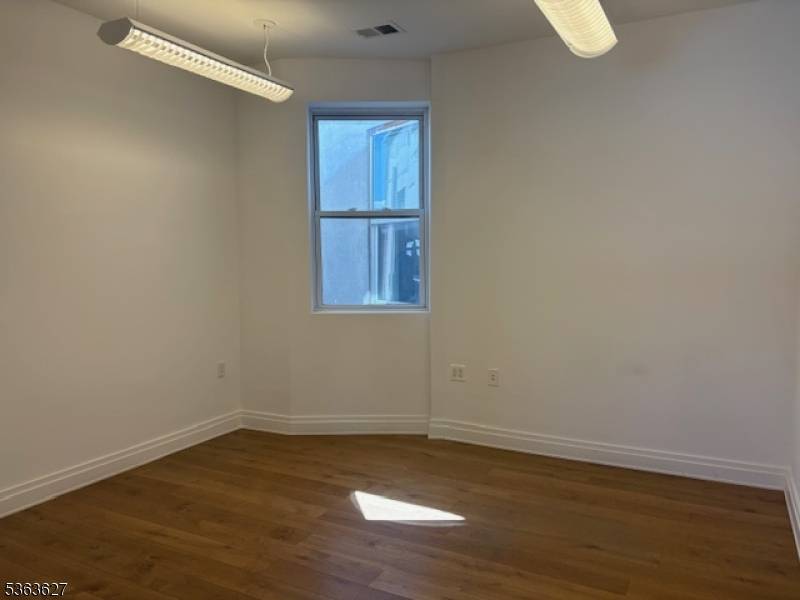 Hackensack City, NJ 07601,22 Johnson Ave