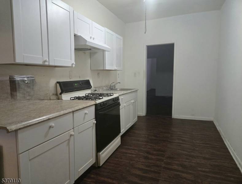 Lyndhurst Twp., NJ 07071,528 Valley Brook Ave 2nd Fl