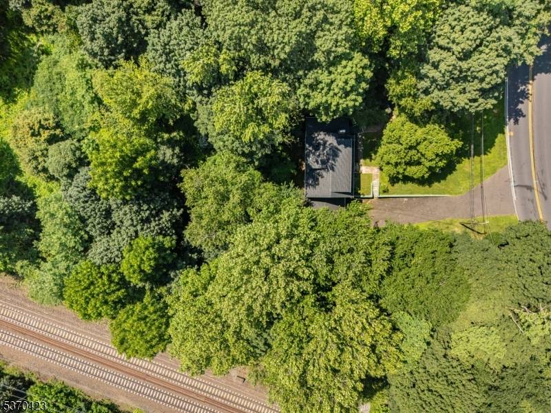 Summit City, NJ 07901,160-162 Springfield Ave