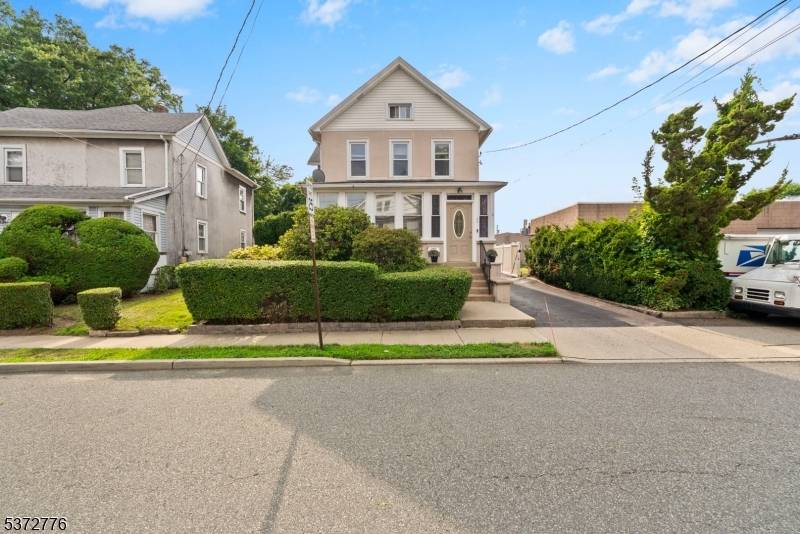 Waldwick Boro, NJ 07463,32 Walter Hammond Pl