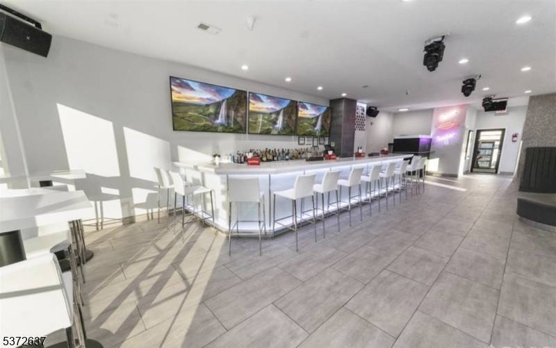 Perth Amboy City, NJ 08861,846 Amboy Ave