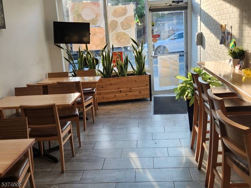 City Of Orange Twp., NJ 07050,580 & 584 Scotland Rd