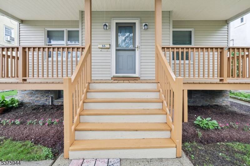 Waldwick Boro, NJ 07463,55 Harrison Ave