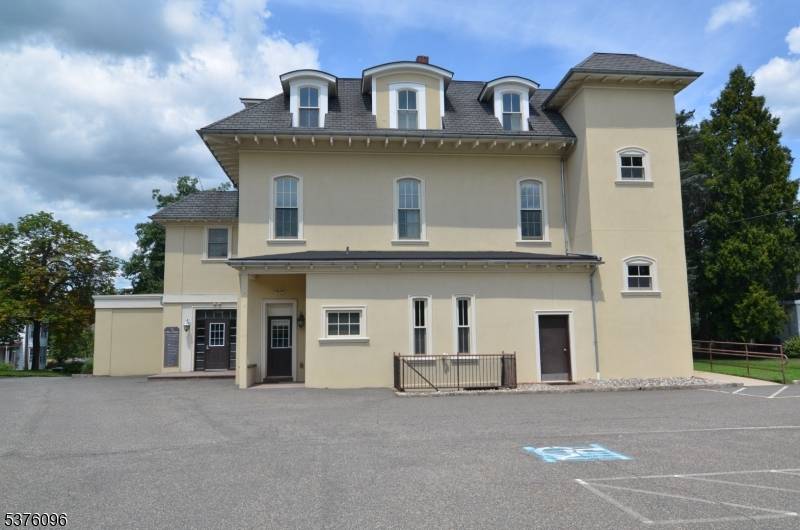 Flemington Boro, NJ 08822,24 Mine St