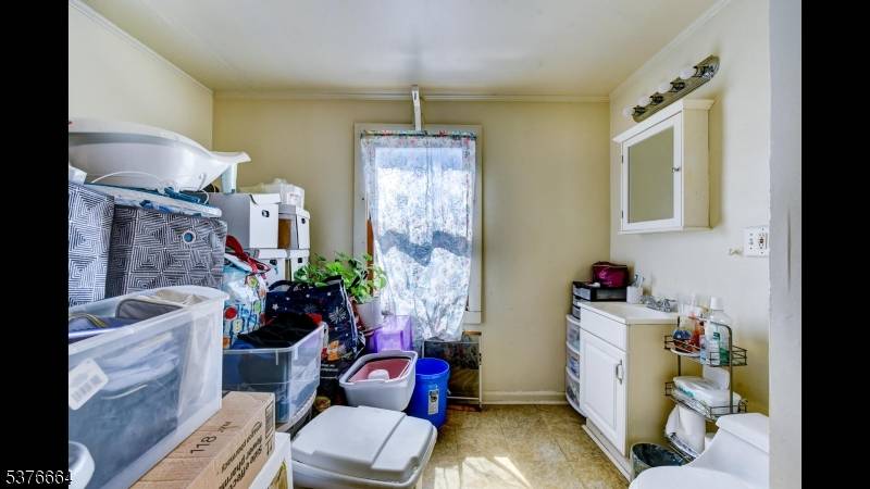 Dover Town, NJ 07801,18 Perry St Ab