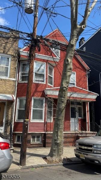 Newark City, NJ 07105,267 New York Ave