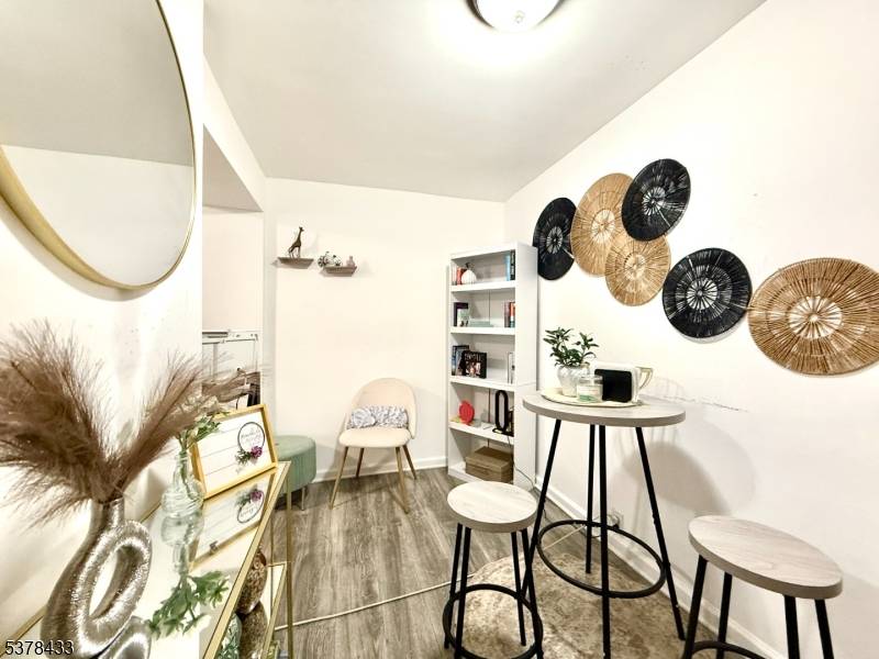 Newark City, NJ 07106,82 Palm St