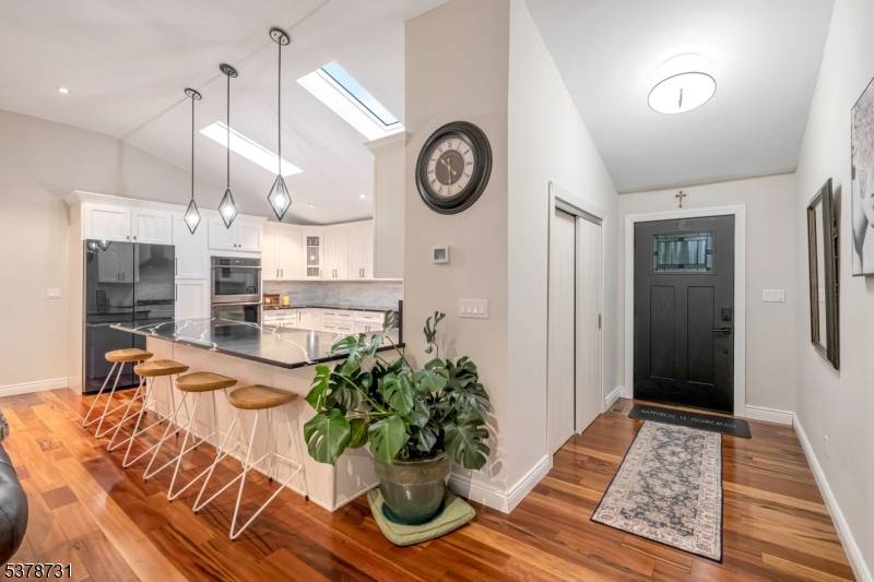 Wyckoff Twp., NJ 07481,137 Elmwood Pl