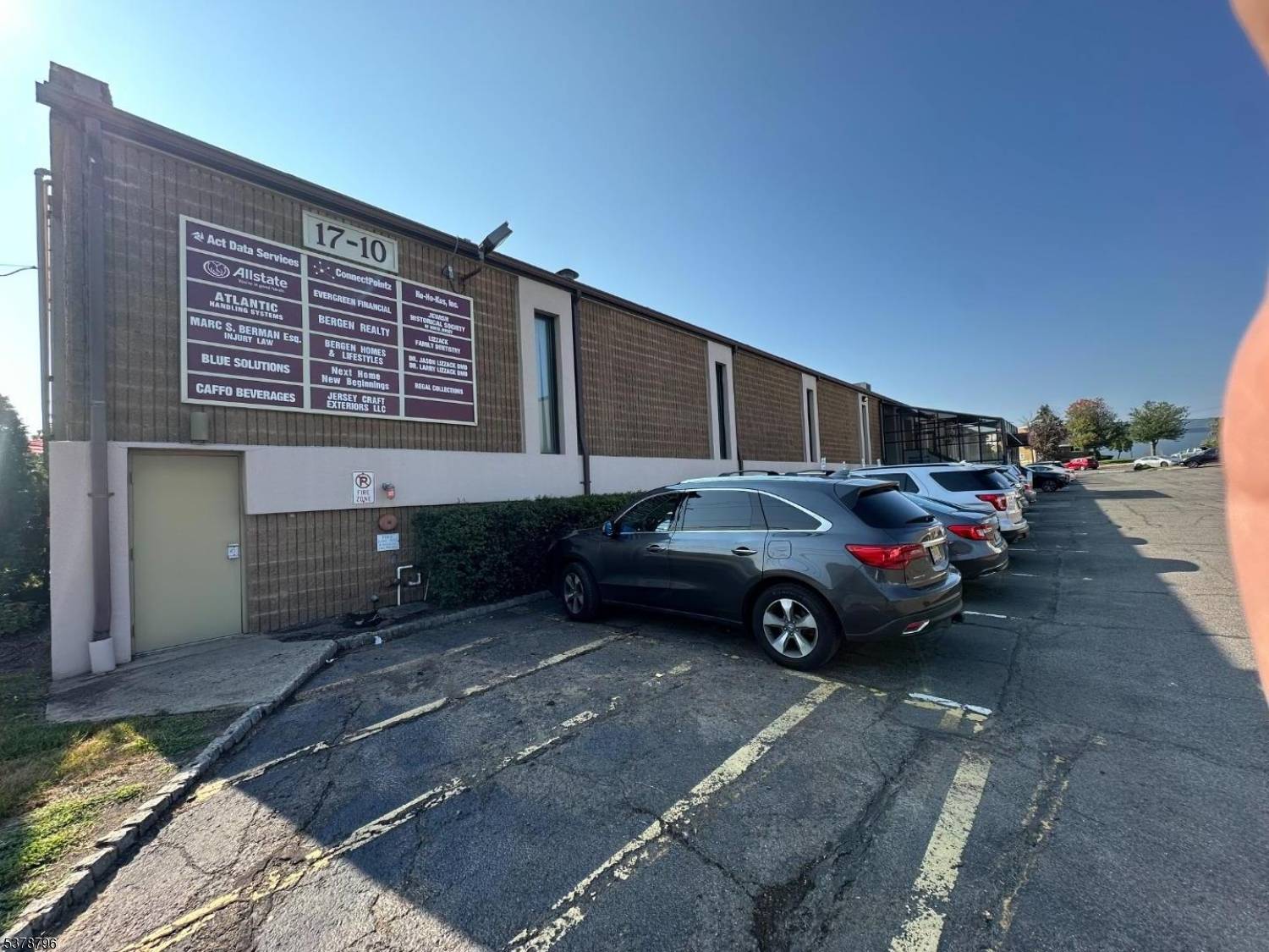 Fair Lawn Boro, NJ 07410,17-10 River Rd