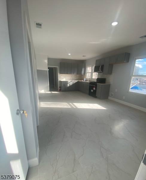 Hillside Twp., NJ 07205,476 Bloy St