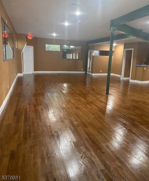 Hillside Twp., NJ 07205,476 Bloy St