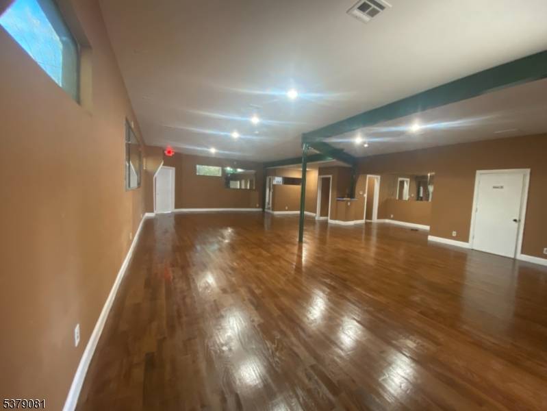 Hillside Twp., NJ 07205,476 Bloy St