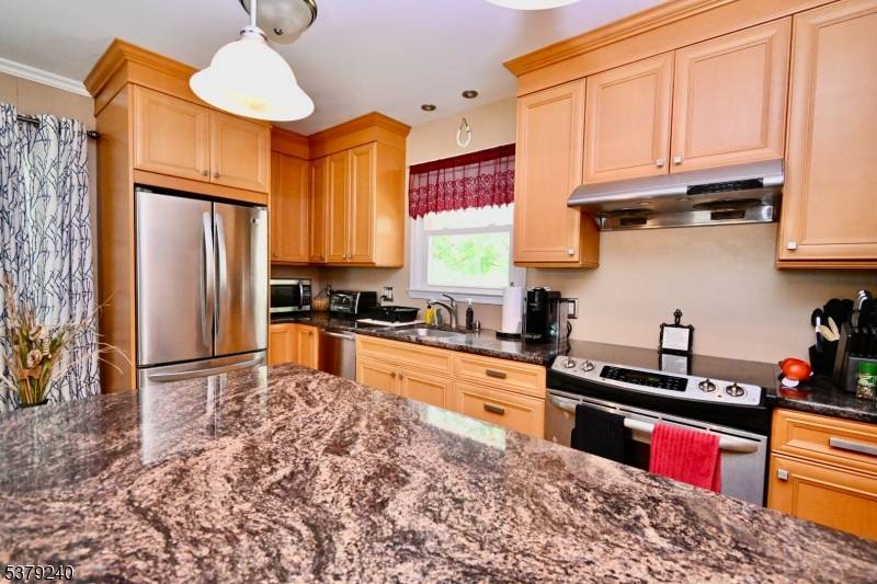 Jefferson Twp., NJ 07849,221 S Maryland Ave