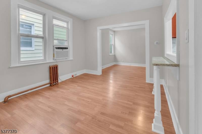 East Orange City, NJ 07017,32 Dodd St