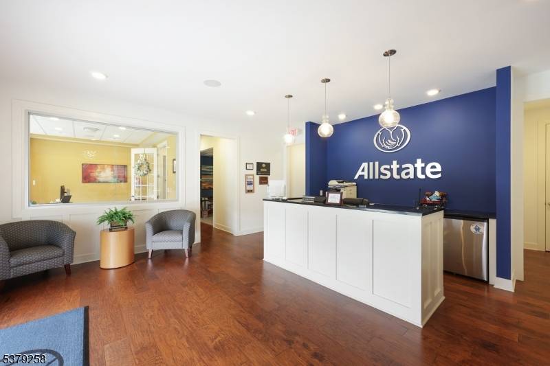 Westfield Town, NJ 07090,502 E Broad St