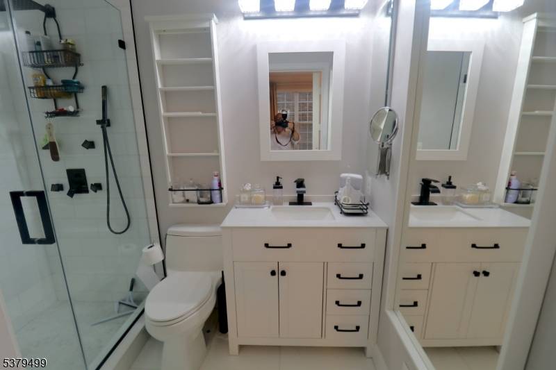 Lebanon Boro, NJ 08833,163 Conover Ter #163