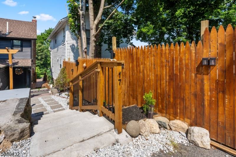 Hamburg Boro, NJ 07419,17 Main St