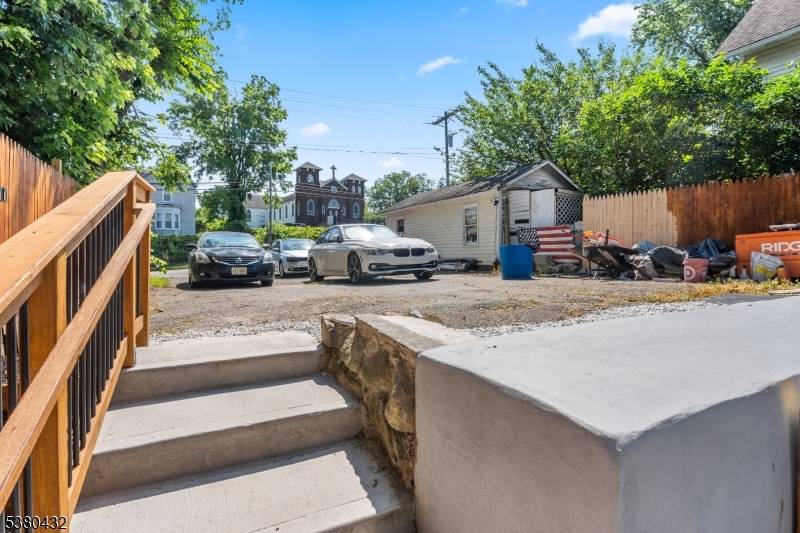 Hamburg Boro, NJ 07419,17 Main St