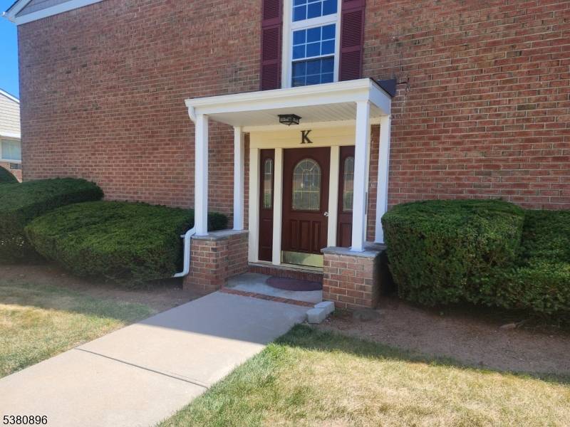 Clifton City, NJ 07013,605 Grove St #11