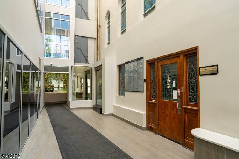 Fair Lawn Boro, NJ 07410,15-01 Broadway