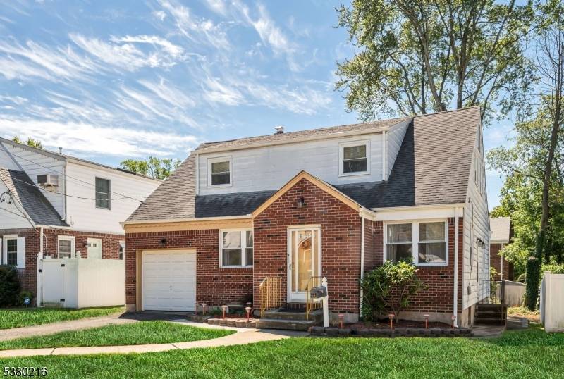 Teaneck Twp., NJ 07666,34 Bennett Rd