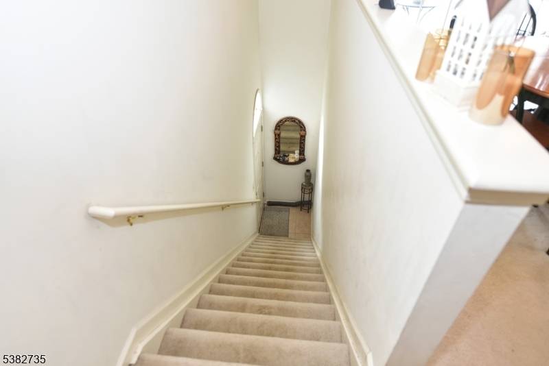 Butler Boro, NJ 07405,402 Cambridge Dr #402