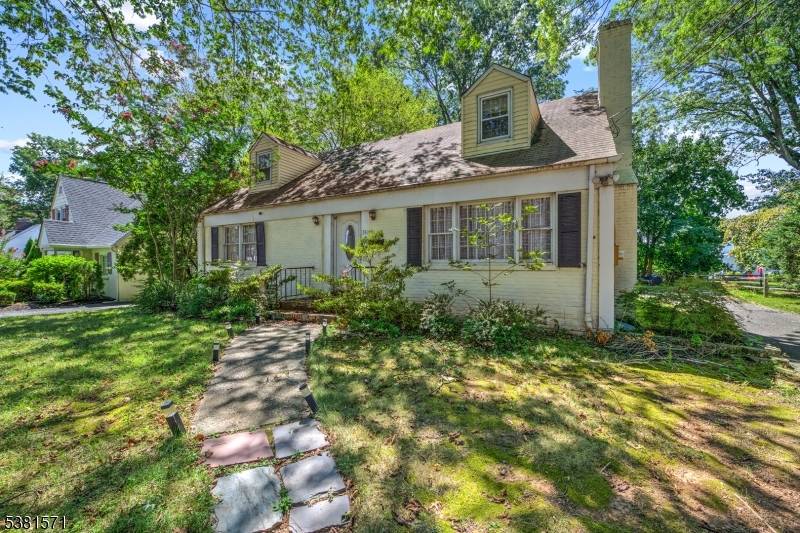 North Plainfield Boro, NJ 07063,341 W End Ave