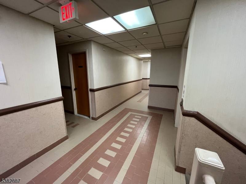 Wallington Boro, NJ 07057,42 Locust Ave