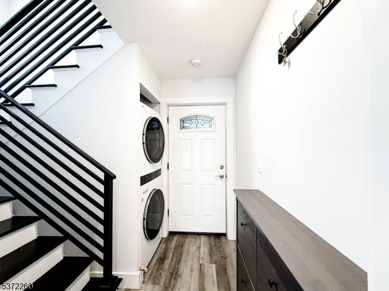 Garfield City, NJ 07026,93 Prospect St #6