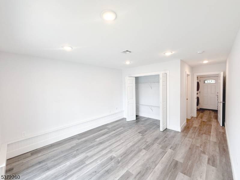 Garfield City, NJ 07026,93 Prospect St #6