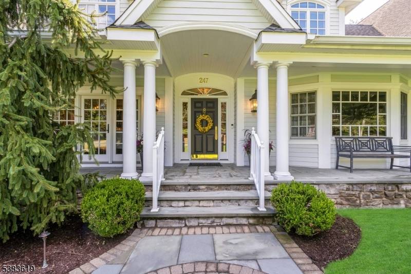 Franklin Lakes Boro, NJ 07417,247 Gregory Rd