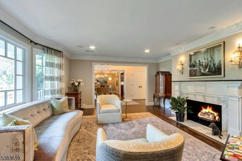 Franklin Lakes Boro, NJ 07417,247 Gregory Rd