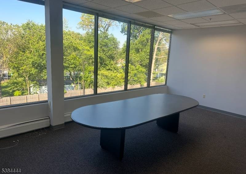 Springfield Twp., NJ 07081,100 Morris Ave