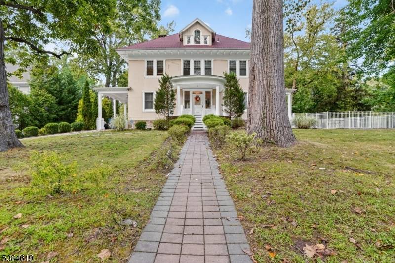 Englewood City, NJ 07631,285 Maple St