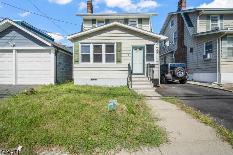 Irvington Twp., NJ 07111,42 Quabeck Ave