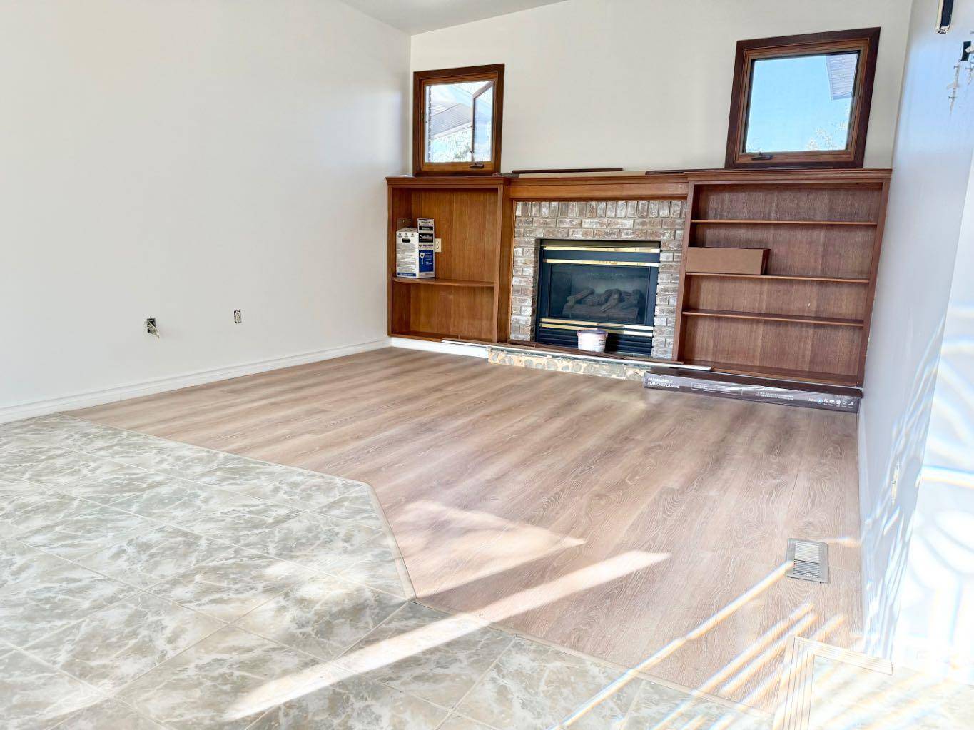 Brooks, AB T1R 1C8,15 Laurel PL W