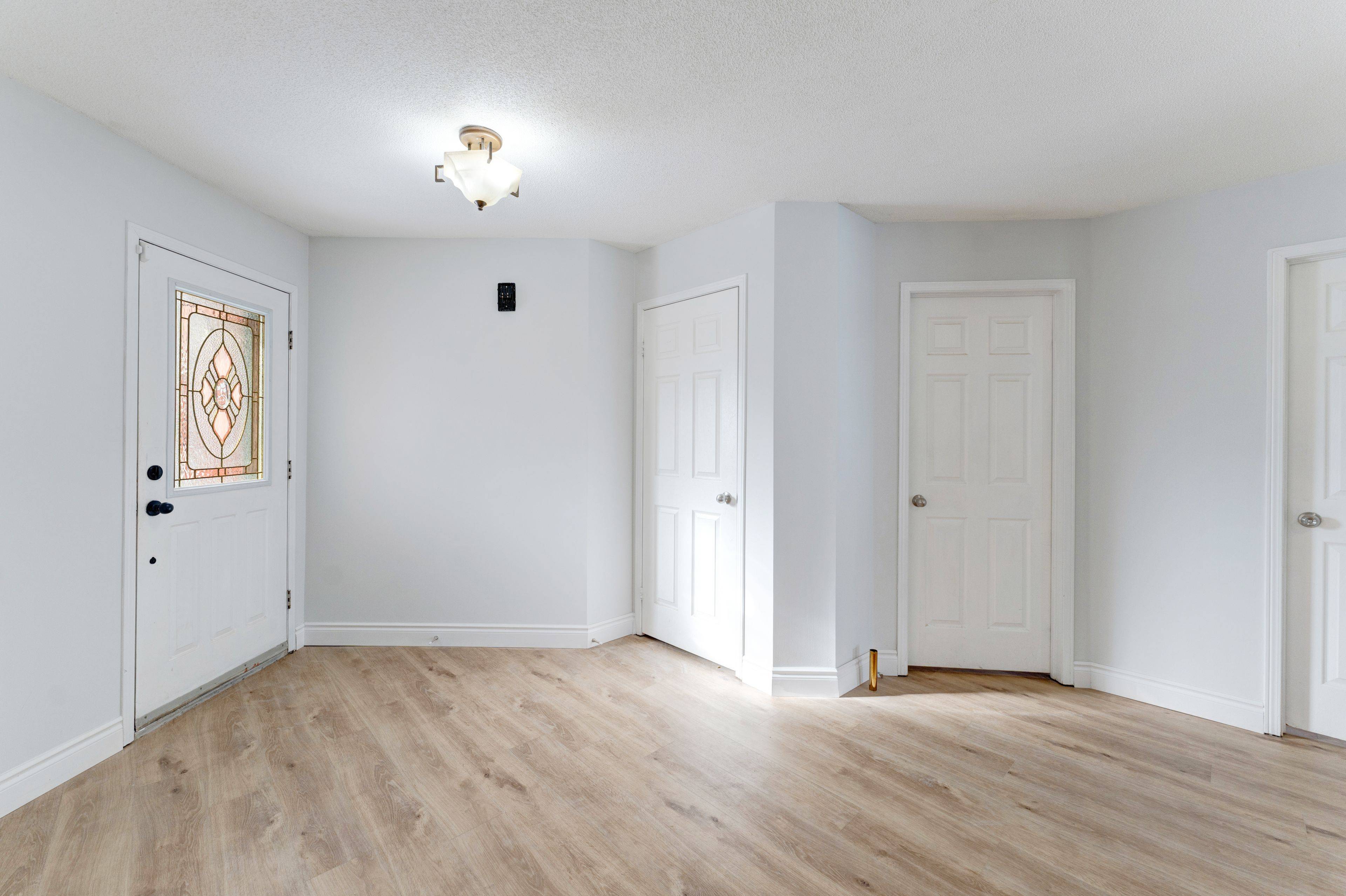 Barrie, ON L4N 8V2,20 Felt CRES