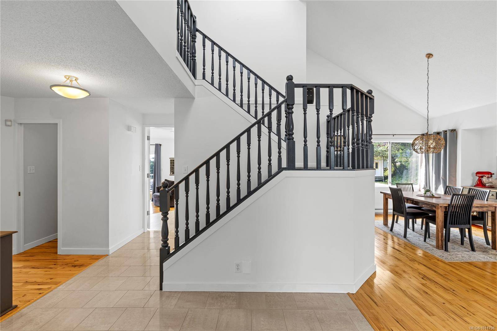 Nanaimo, BC V9T 5L3,208 SCARBOROUGH Pl