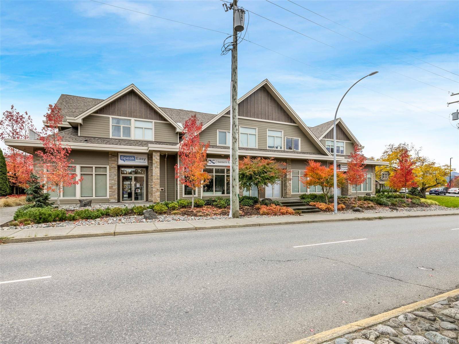 Nanaimo, BC V9T 6M8,4535 Uplands Dr #206