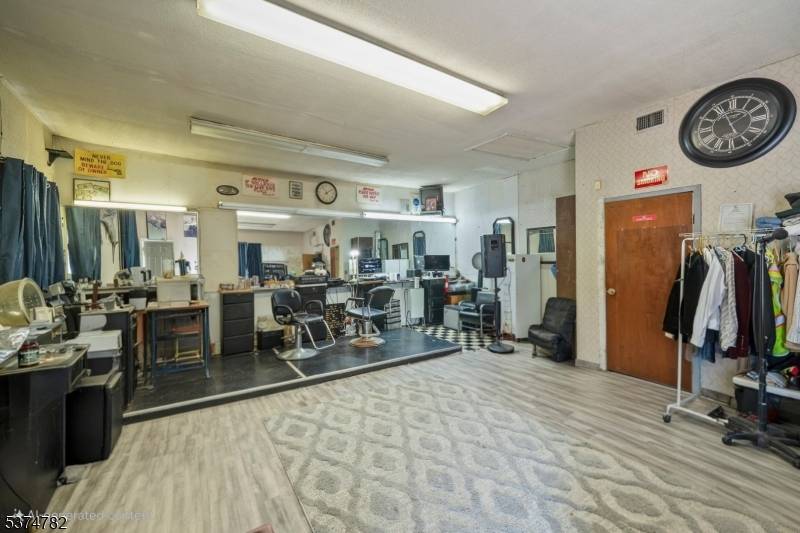 Hillside Twp., NJ 07205,339 Hillside Ave