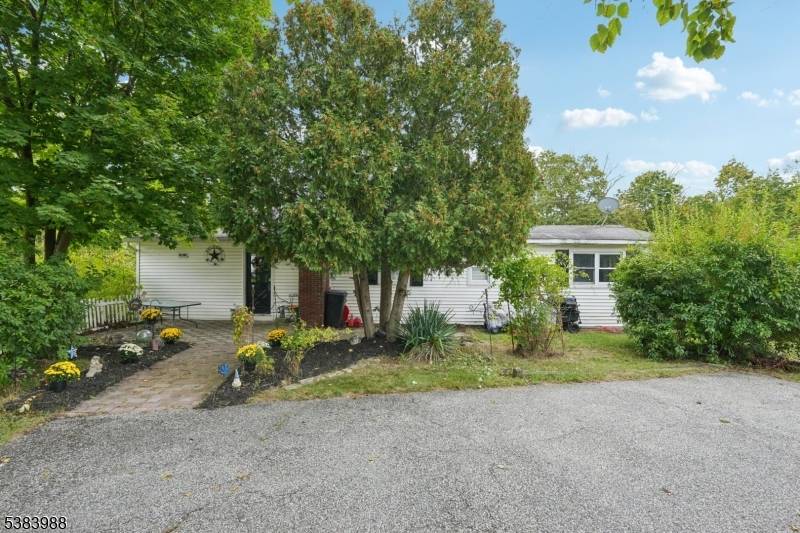 Hamburg Boro, NJ 07419,6 Mulberry St