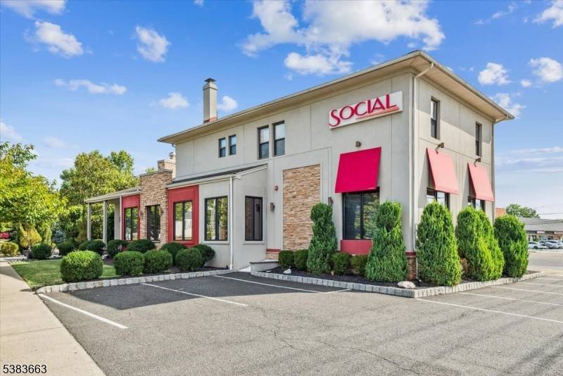 Somerville Boro, NJ 08876,156 N Gaston Ave